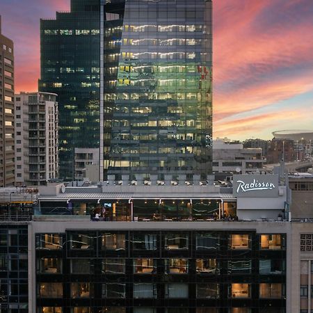 Radisson Hotel Cape Town Foreshore Exterior photo